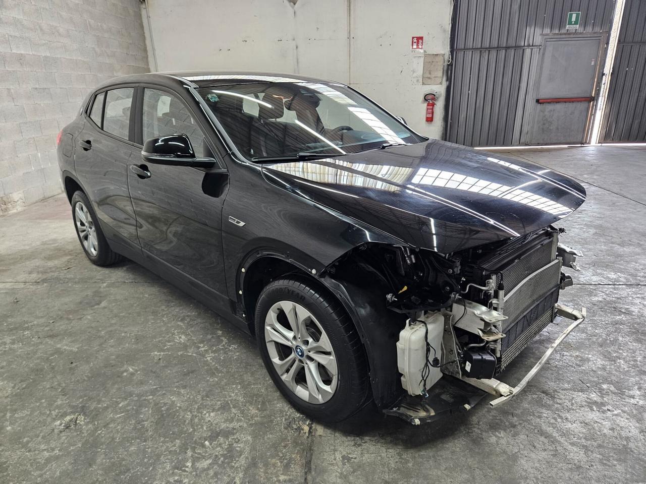 BMW X2 xdrive25e Business X START INCIDENTATA