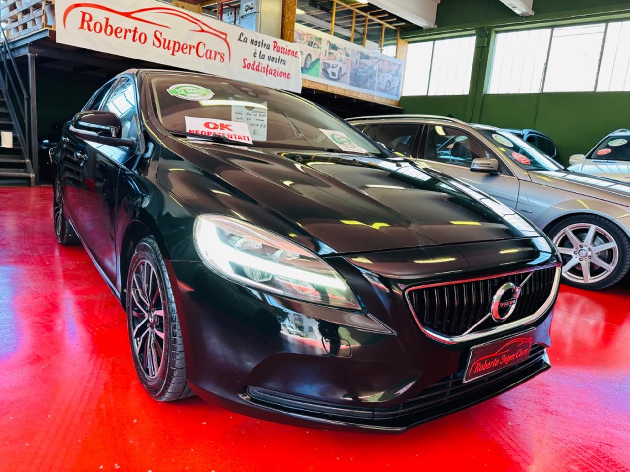 Volvo V40 2.0d 120CV Geartronic R-design