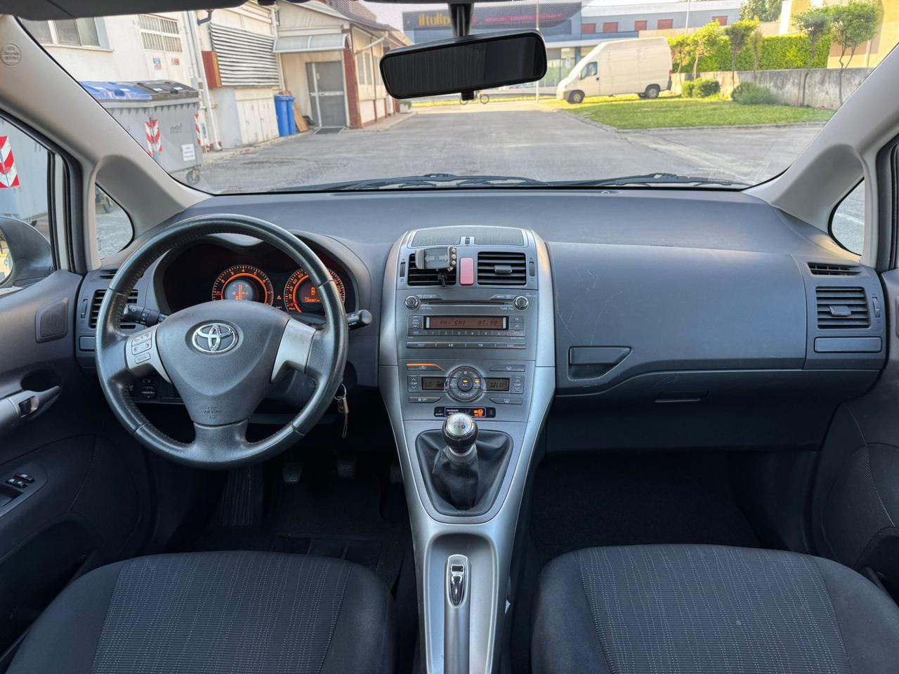Toyota Auris 1.6 M-MT 5 porte Sol