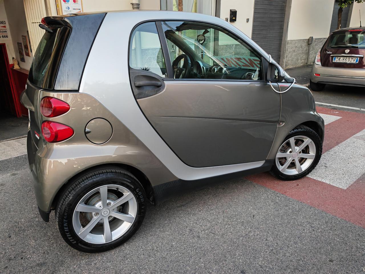 SMART FORTWO 1.0 BENZINA CV71KW52 COUPE LIMITED ONE