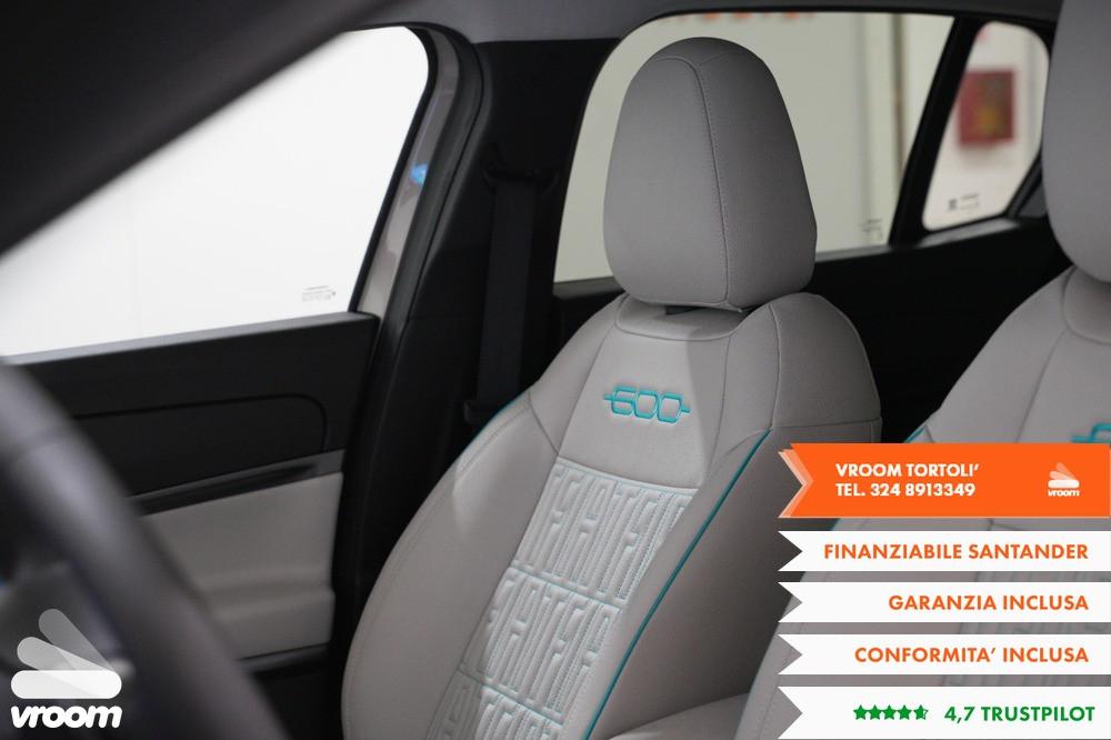 FIAT 600 (2023-->) 600 Hybrid 100 CV DCT MHEV L...