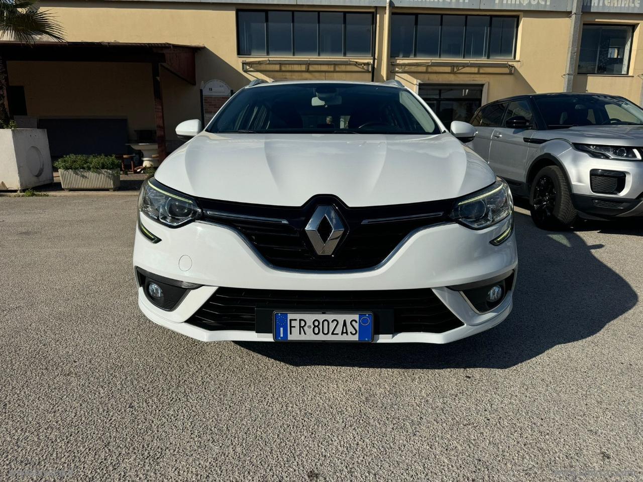 RENAULT Mégane Sporter dCi 8V 110CV Energy Duel2