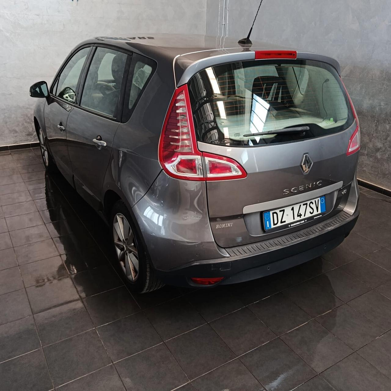 Renault SCENIC 1.9 DCI