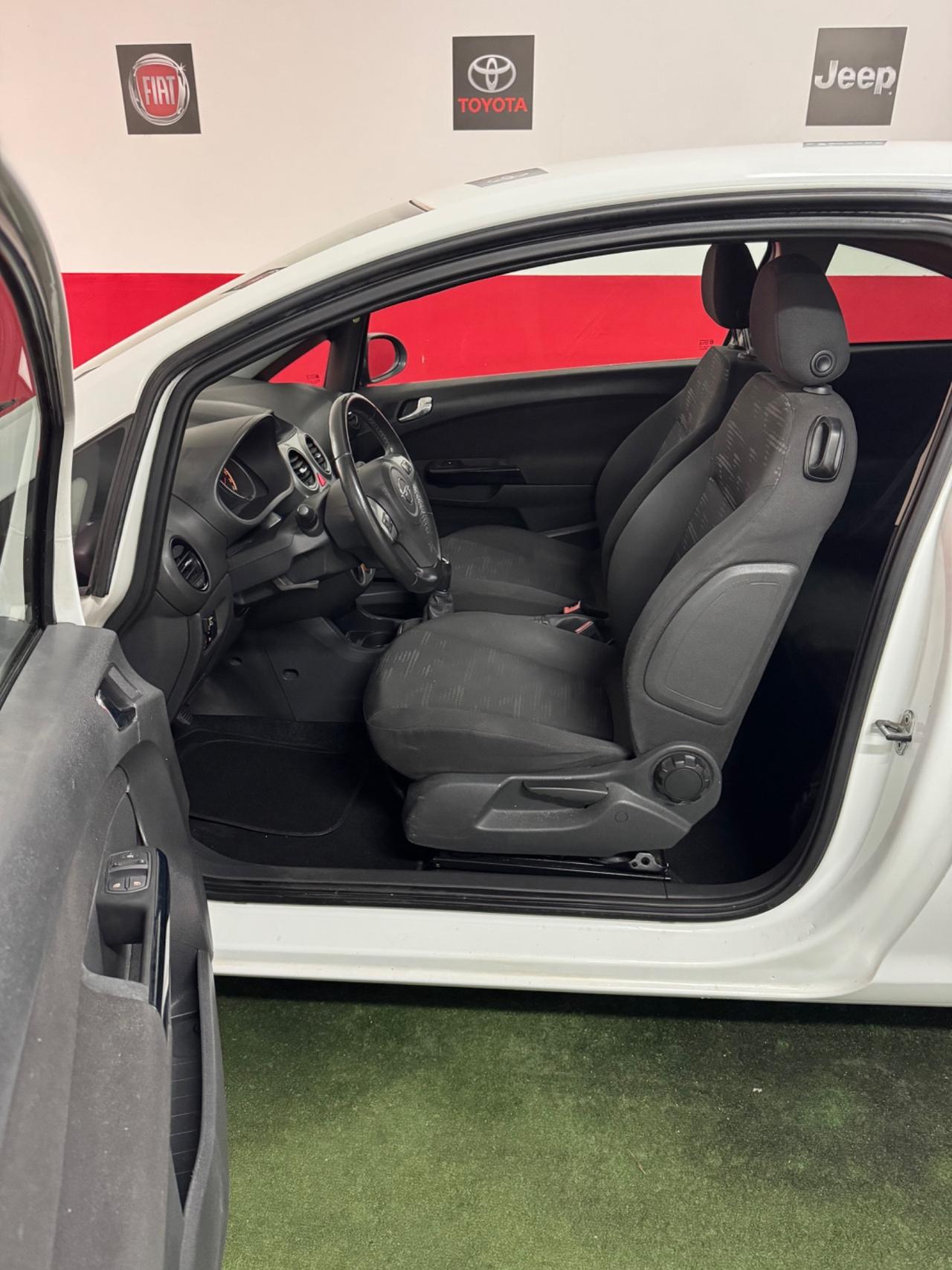 Opel Corsa 1.2 85CV 5 porte GPL-TECH Club