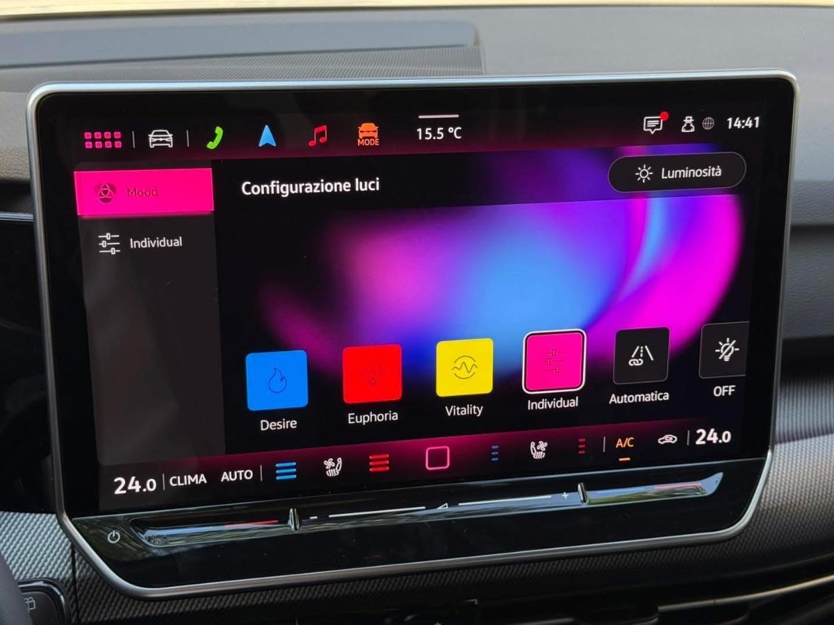 New Volkswagen Golf 8.5 GTI 2.0 TSI 265 CV