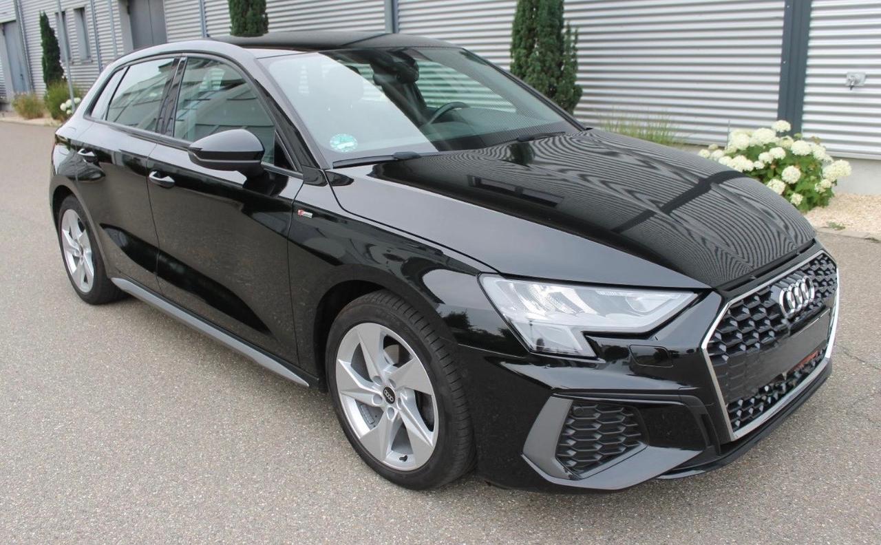 Audi A3 SPB 30 Tdi S line stronic Navigatore Led