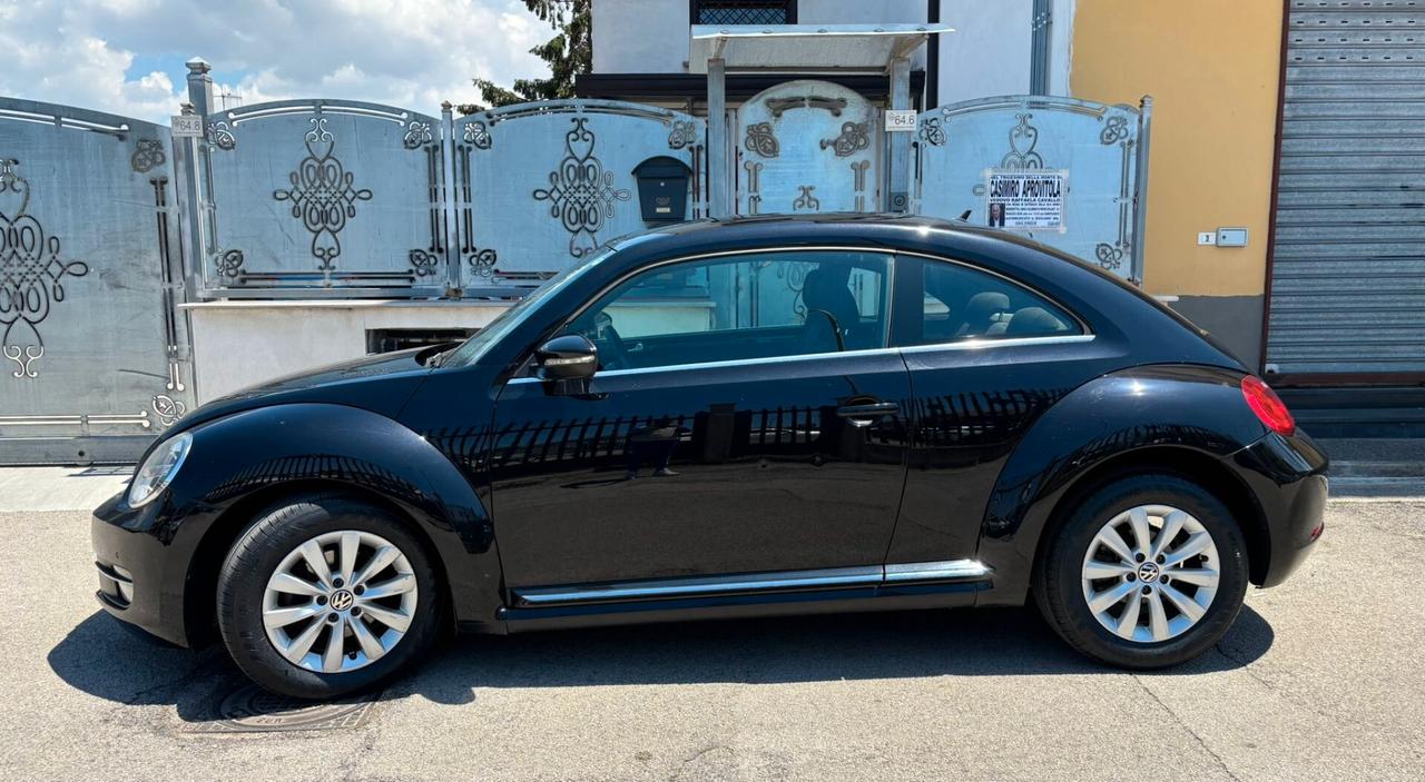Volkswagen Maggiolino 1.6 TDI Design ANNO 2012