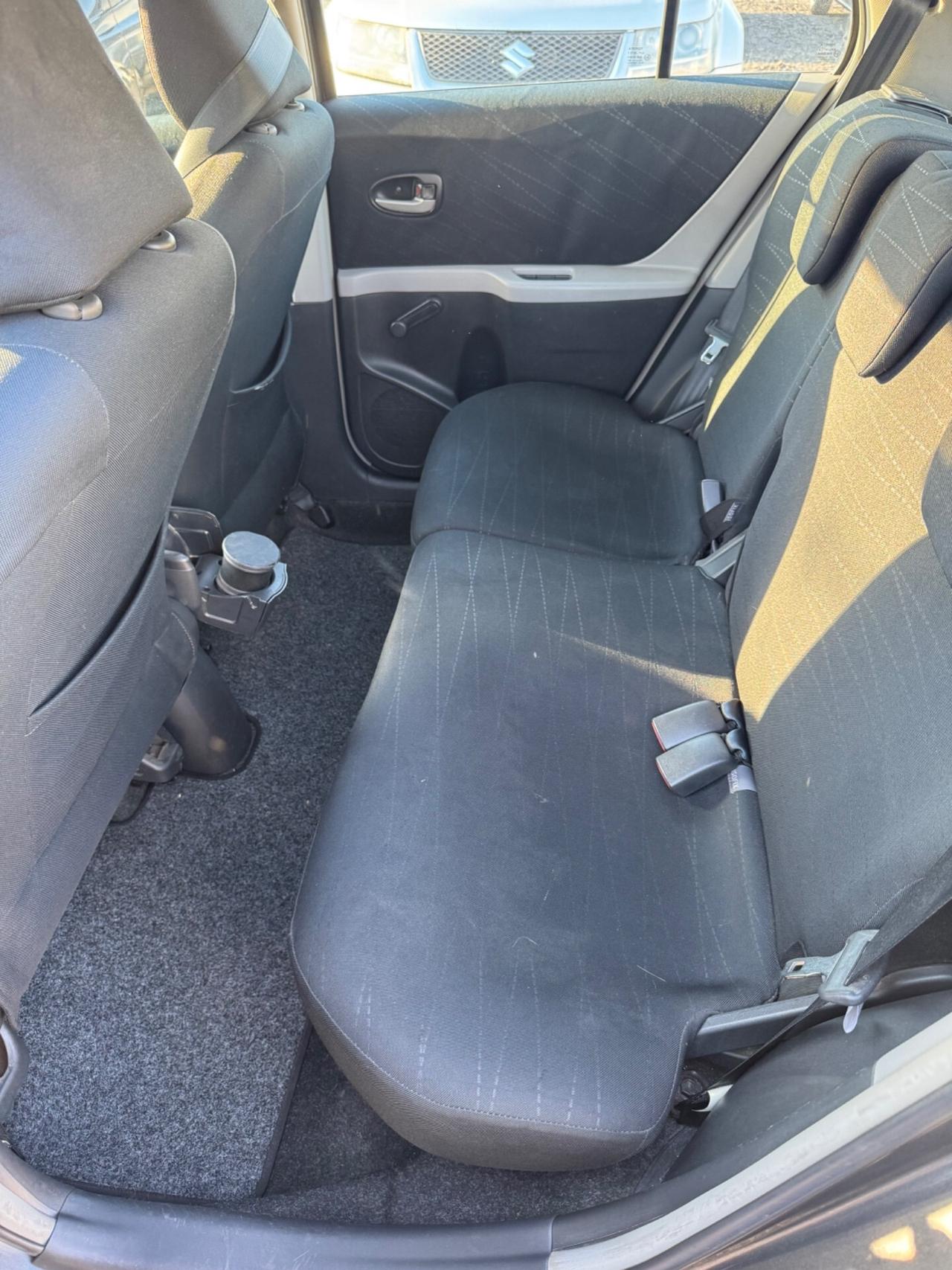 Toyota Yaris 1.3 5 porte M-MT Navi