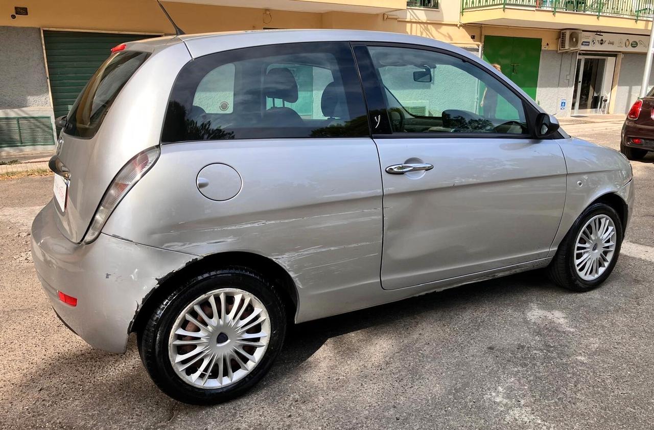 Lancia Ypsilon 1.2 Oro