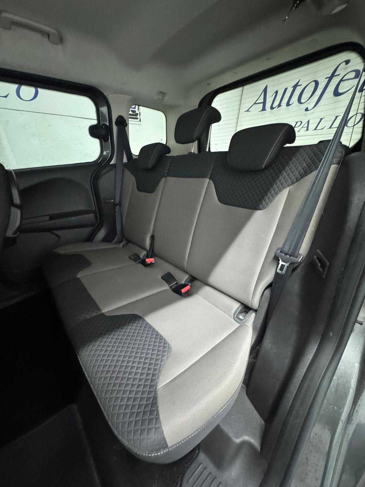 Ford Tourneo Courier 1.5 TDCI 75 CV Sport