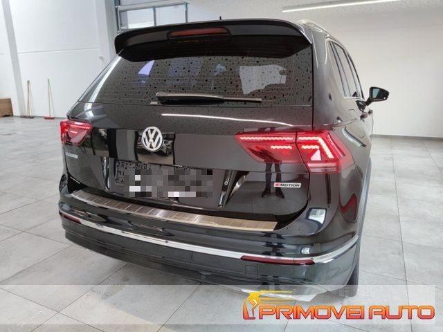 VOLKSWAGEN Tiguan 2.0 TSI R-Line BMT Highline