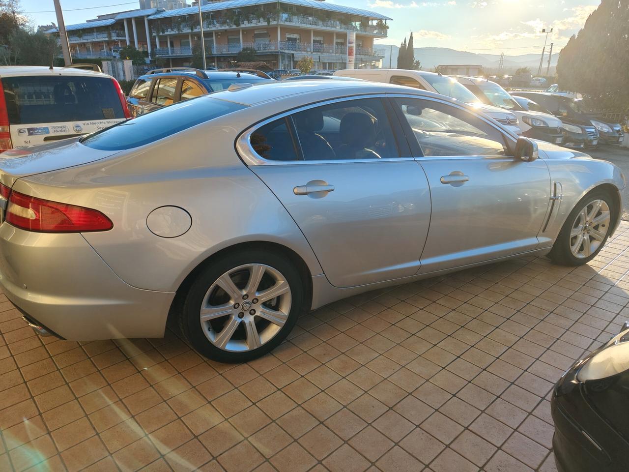 Jaguar XF 3.0 D V6 Luxury