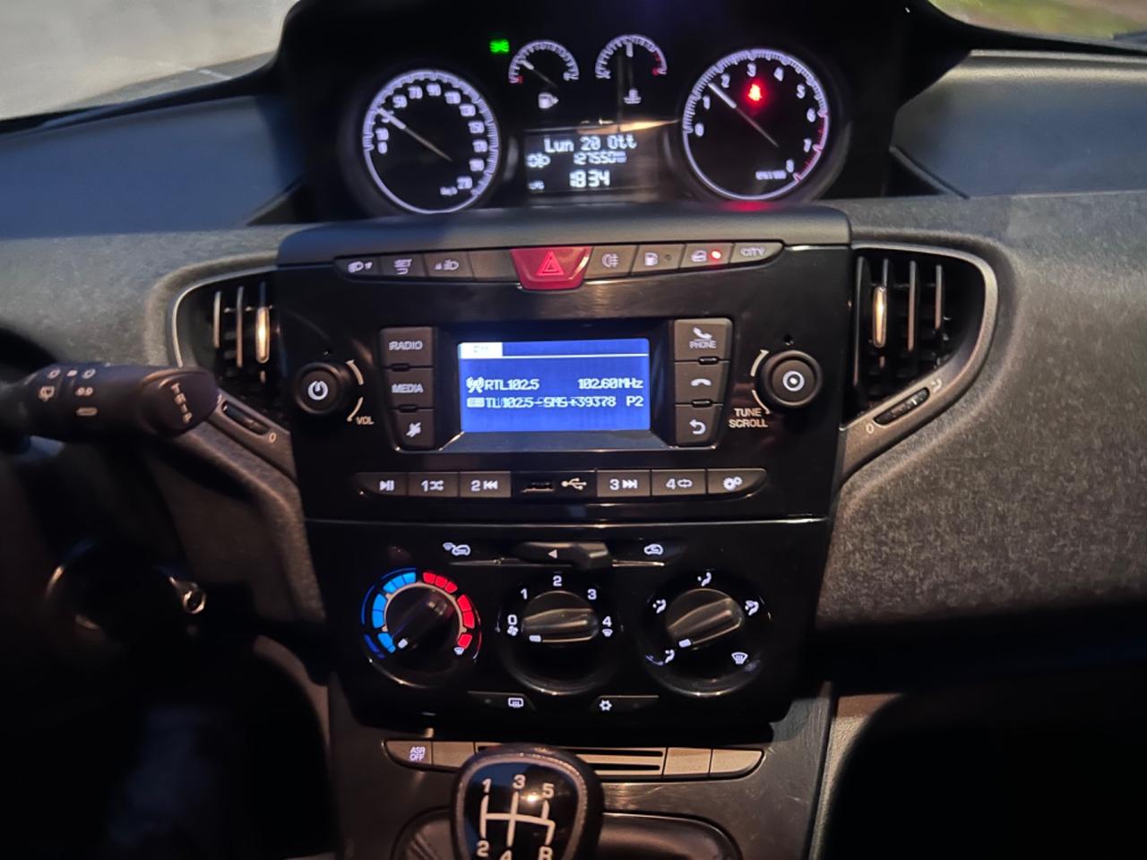 Lancia Ypsilon 1.2 69 CV 5 porte GPL Ecochic Gold