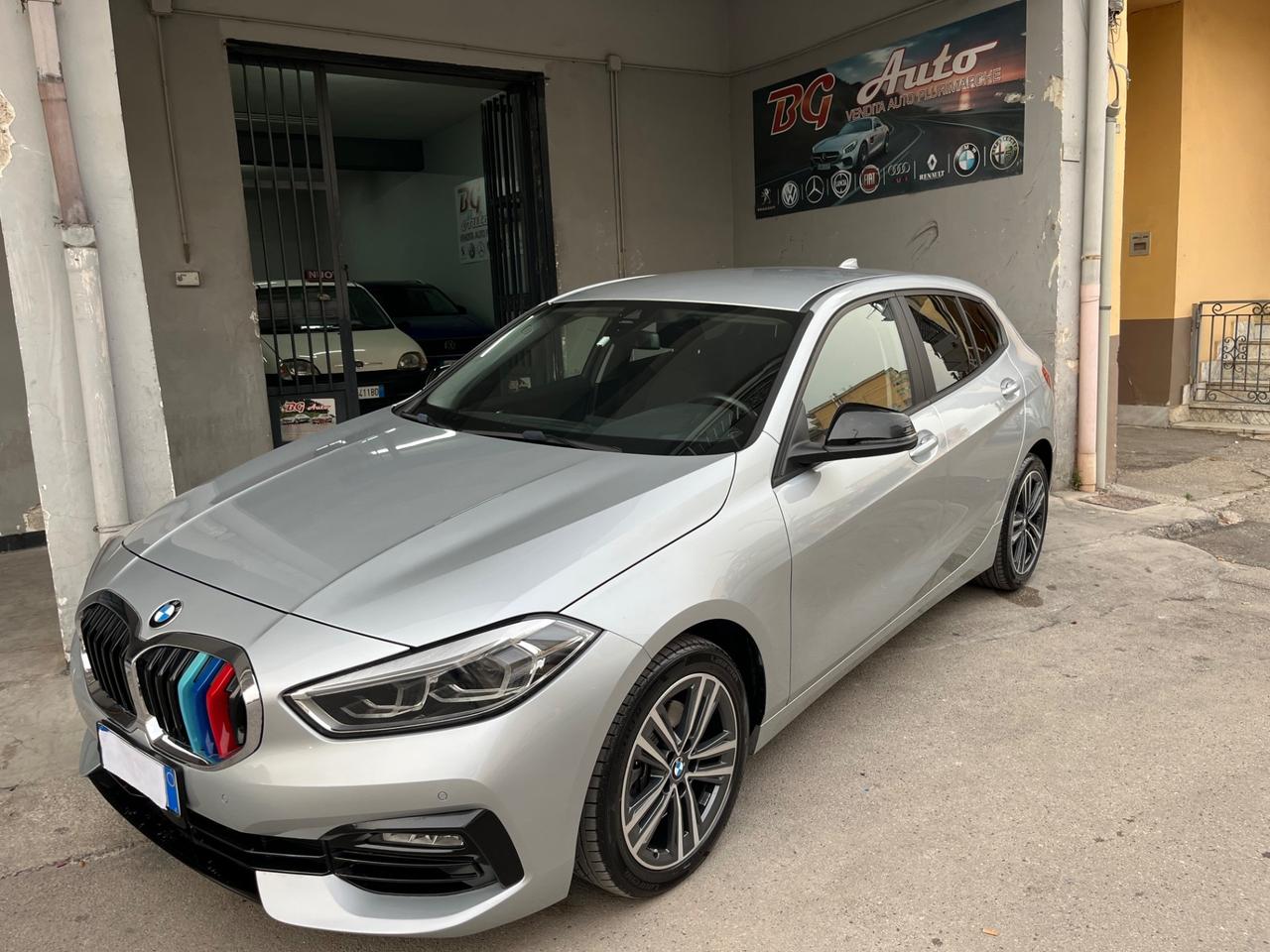 Bmw serie 1 116d 5p. Luxury 56000 km