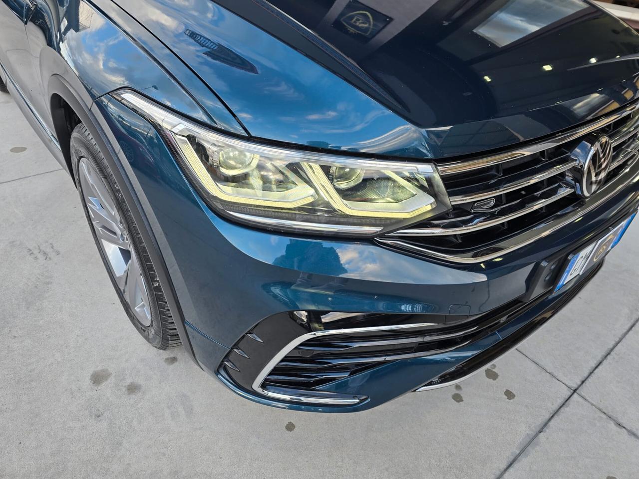 Volkswagen Tiguan 2.0 TDI 150 CV SCR DSG R-Line