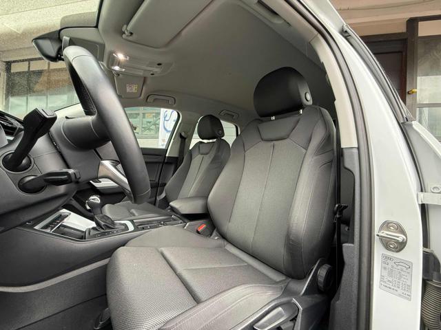 AUDI Q3 35 TFSI S line edition