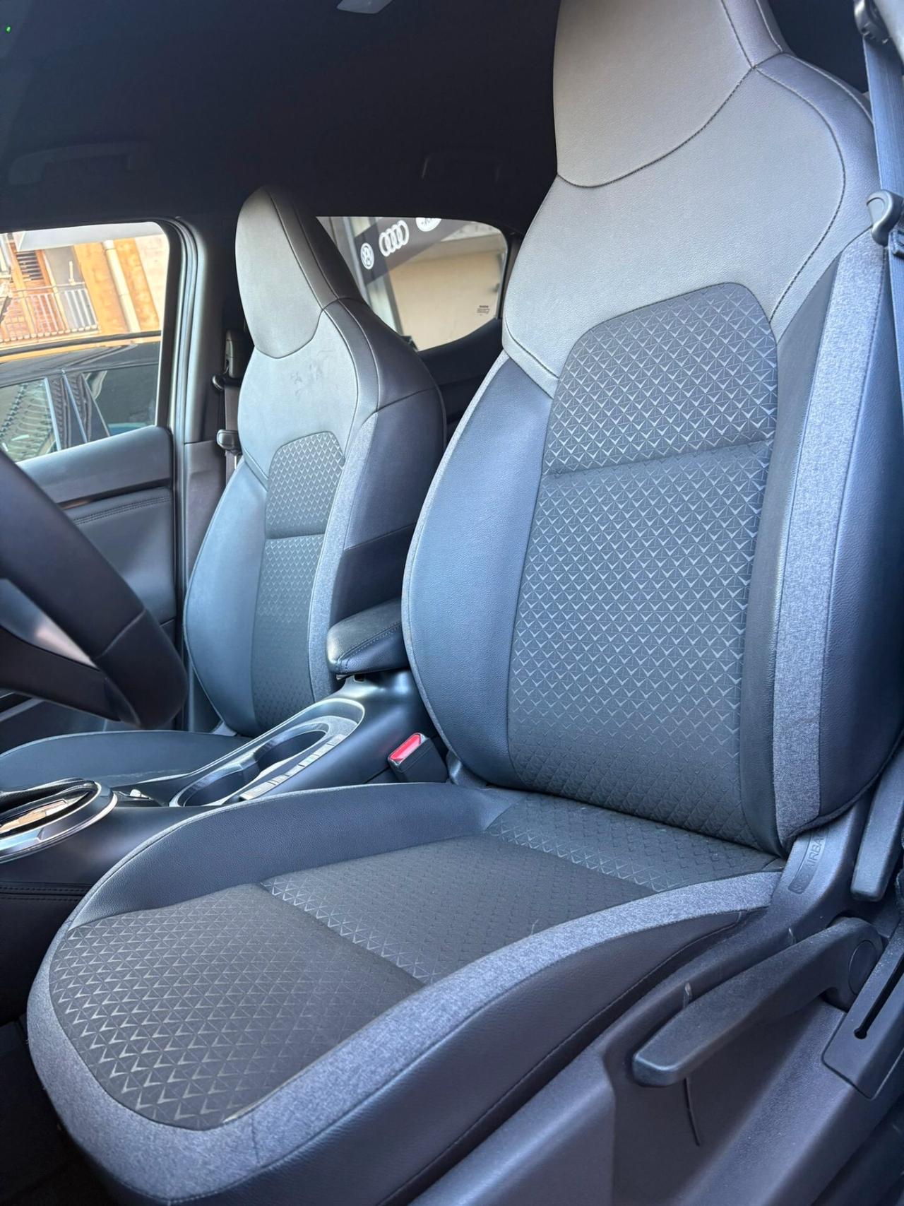 Nissan Juke II 1.6 hev N-DESIGN