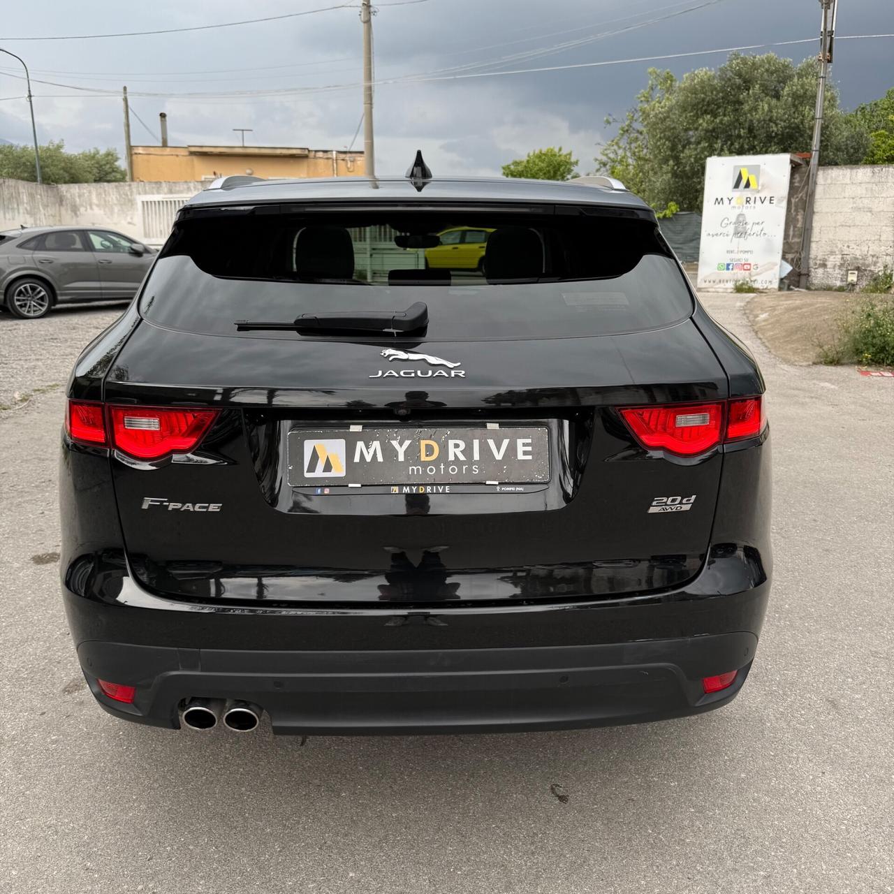 Jaguar F-Pace 2.0 D 180 CV aut. R-Sport