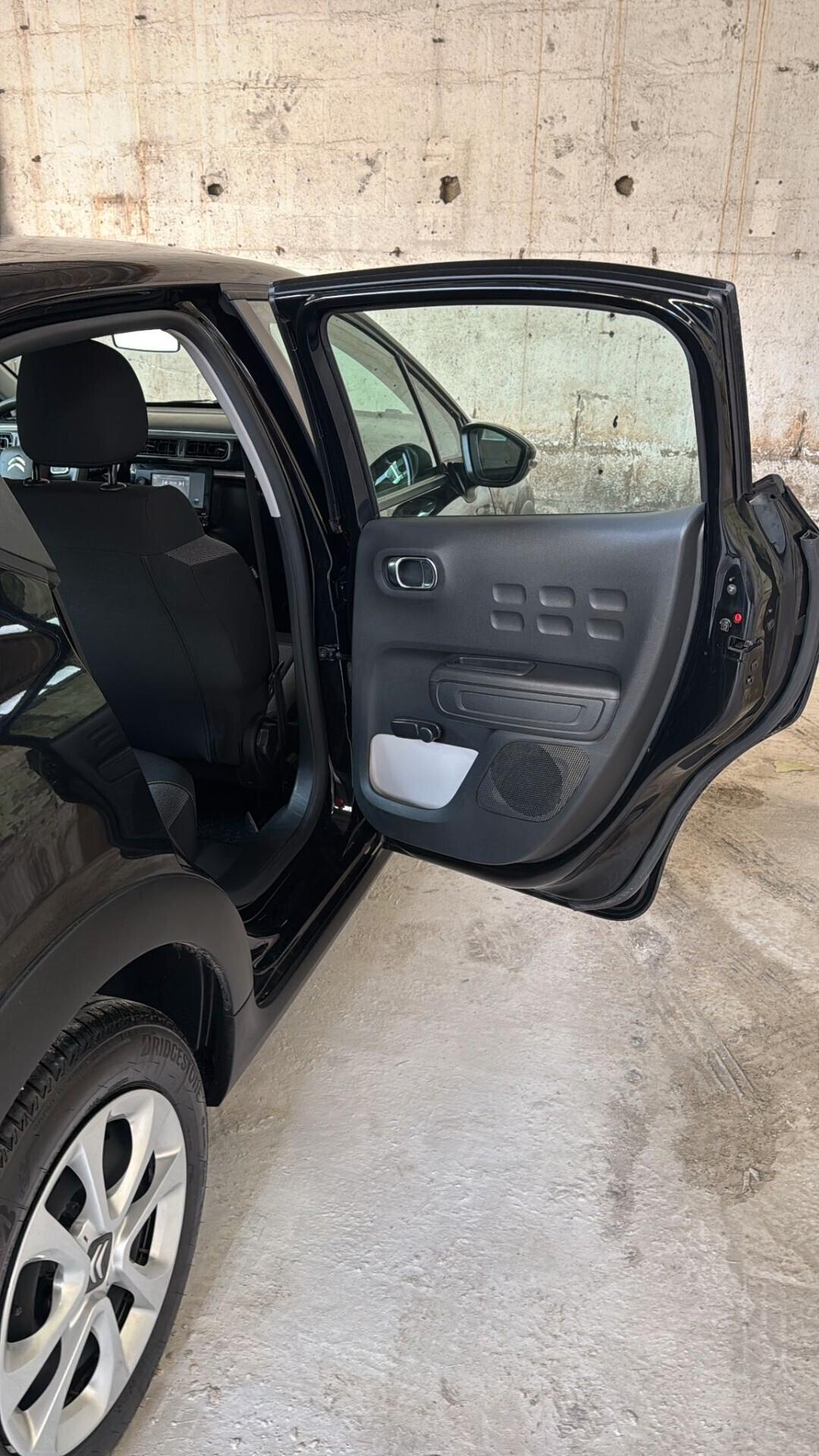 CITROEN C3 1.5 DIESEL, BLUE HDI 100CV S&S BUSINES COMBI N1 M6 MY20 CON POSTI NUMERO 4, 2023 - 5 Porte, chilometraggio 18.000 km prestazione 75 kW (102 CV), tipo di Alimentazione, DIESEL, trasmissione Manuale, classe di emissione (EURO6)