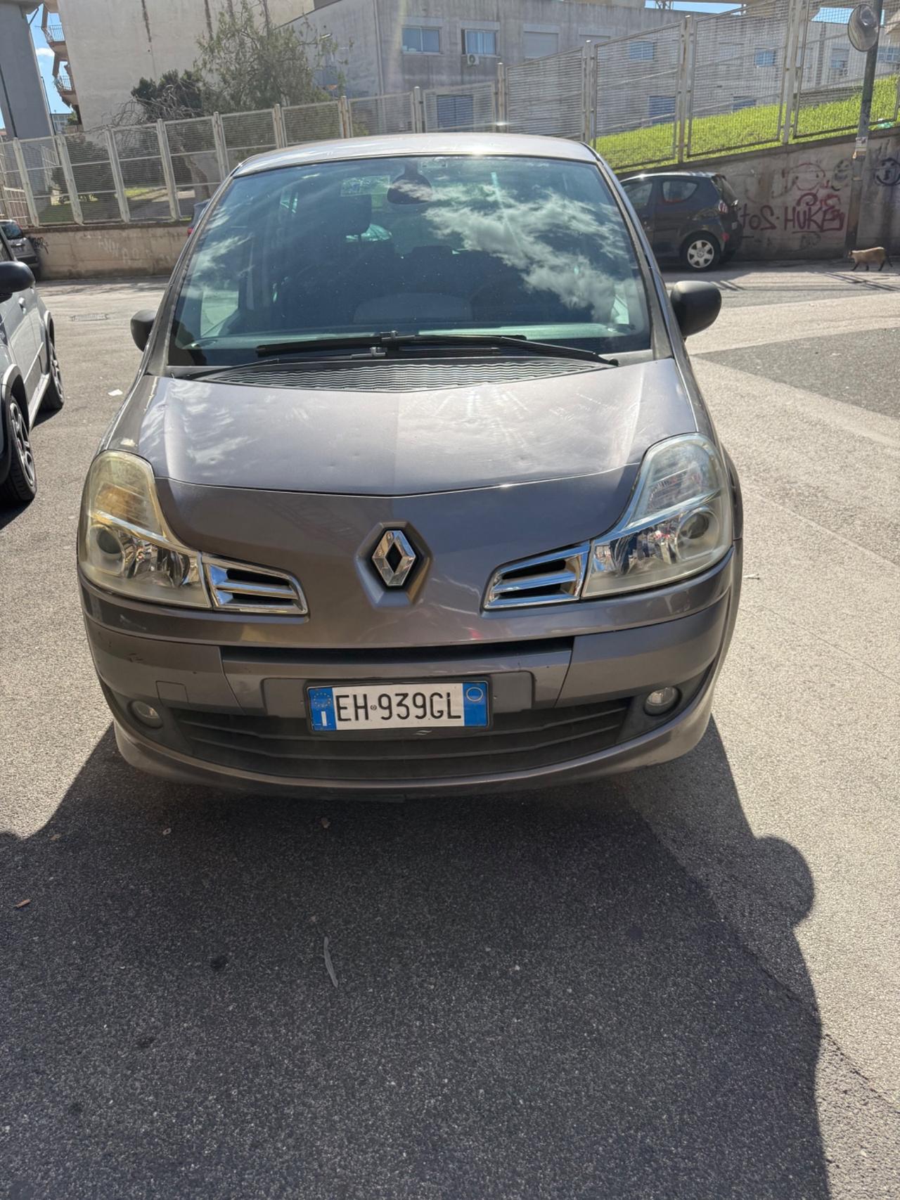 Renault Modus Grand 1.6 16V AUTOMATICA