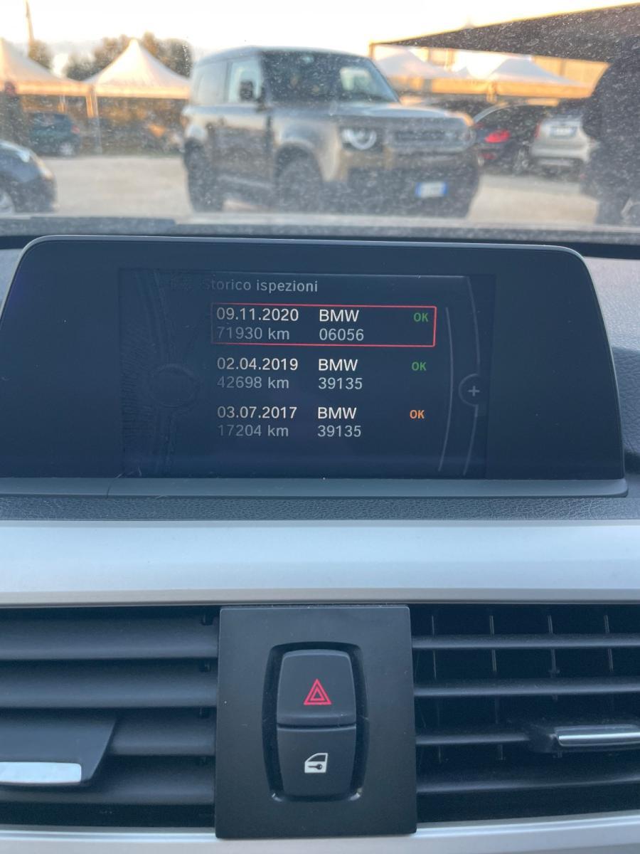 BMW - Serie 3 - 320d Luxury