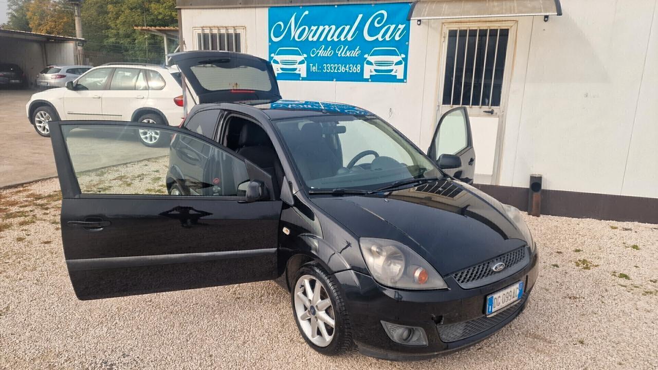 Ford Fiesta 1.2 16V 3p. Ghia "GPL"