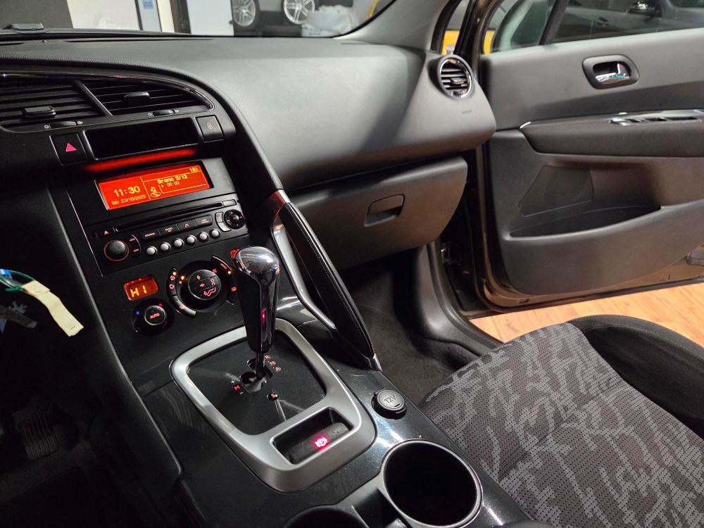 Peugeot 3008 1.6 hdi 16v Premium robot fap