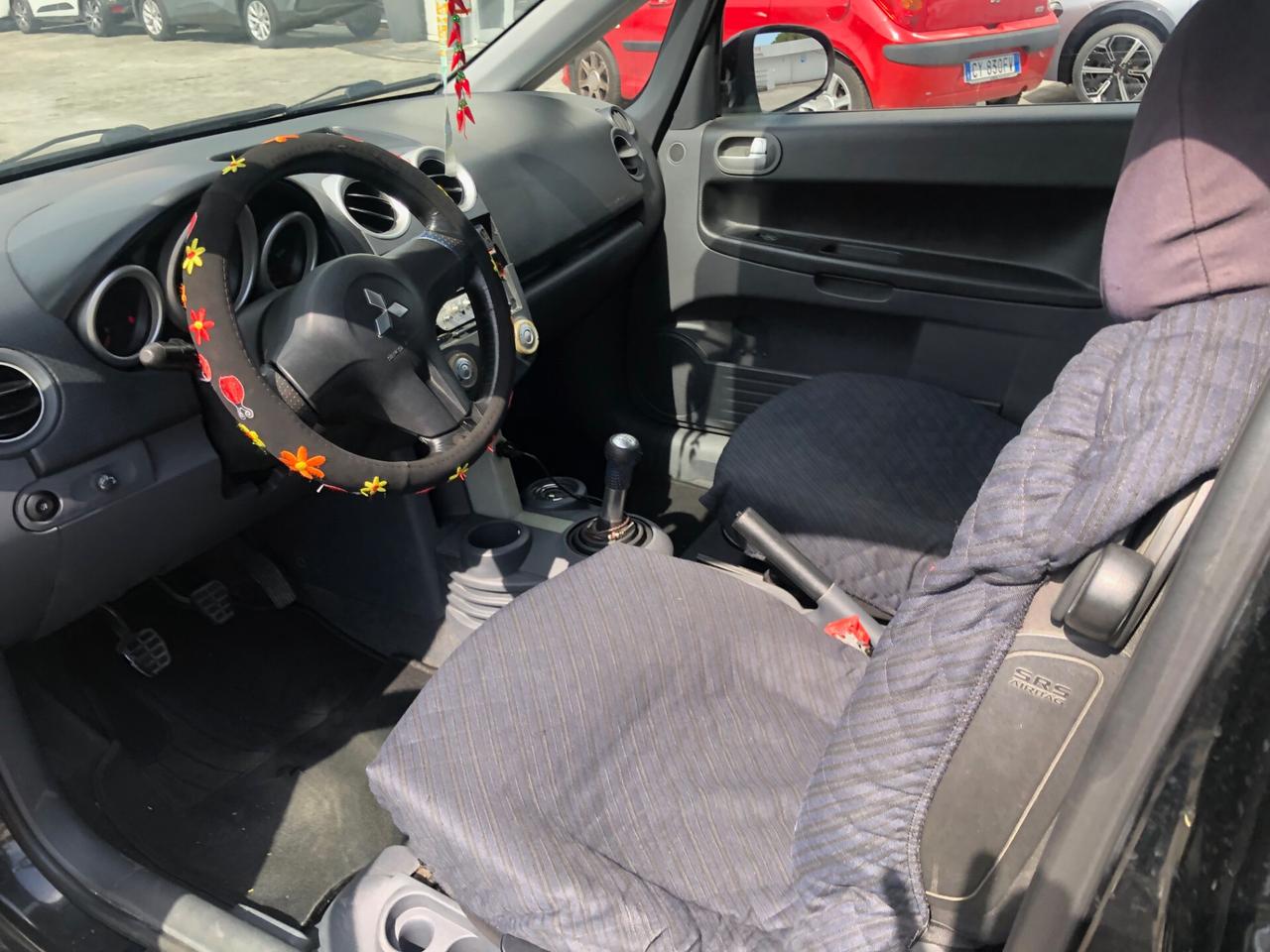 Mitsubishi Colt 1.1 12V 3p. CZ3 Invite
