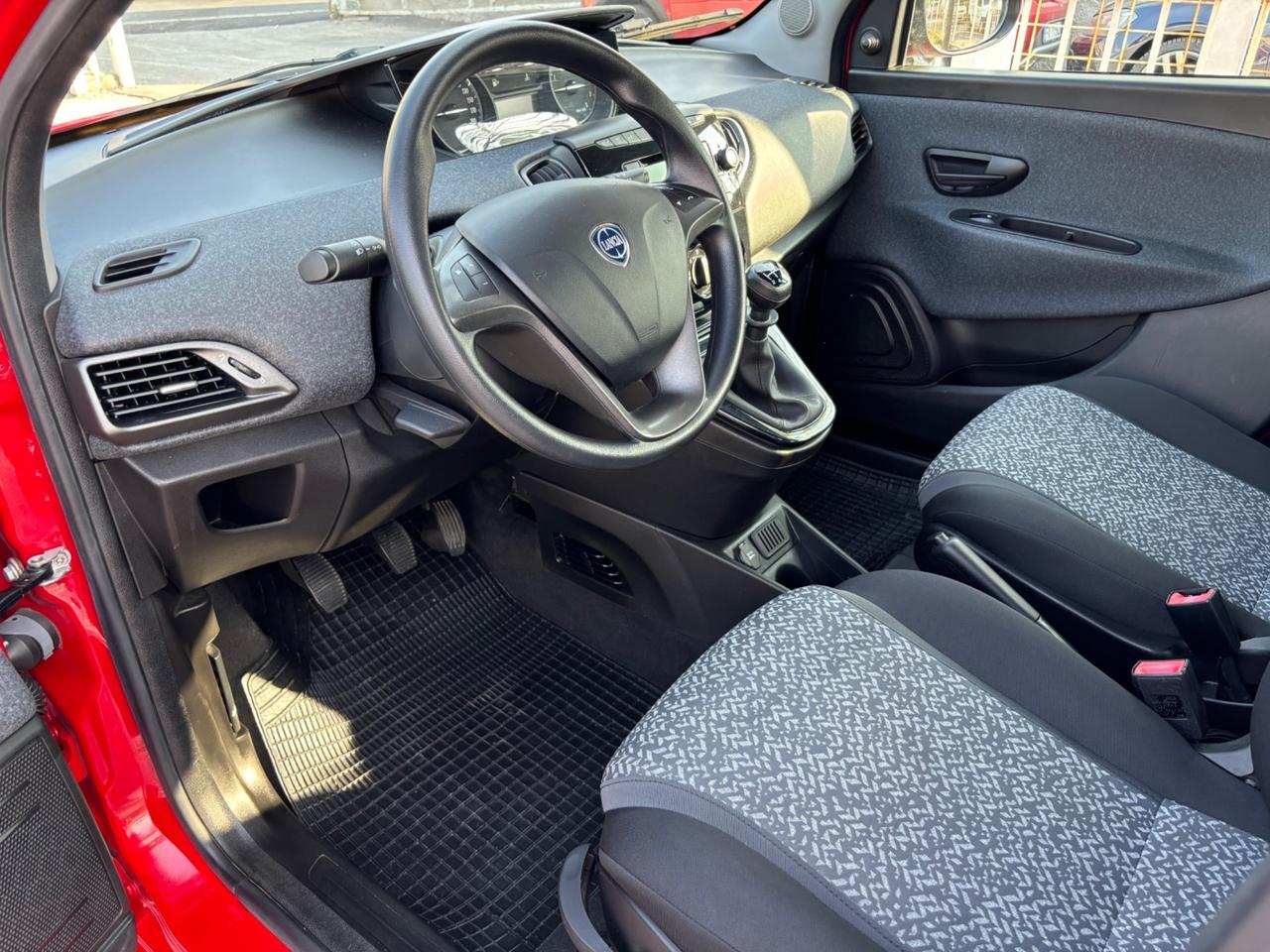 LANCIA YPSILON 1.2 BENZINA SOLI 20.000KM