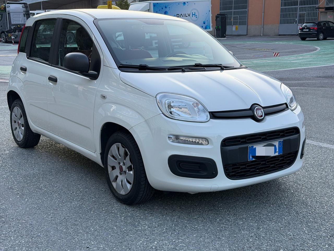 Fiat Panda 1.2 BENZINA 69CV / EURO 6 - NEOPATENTATI