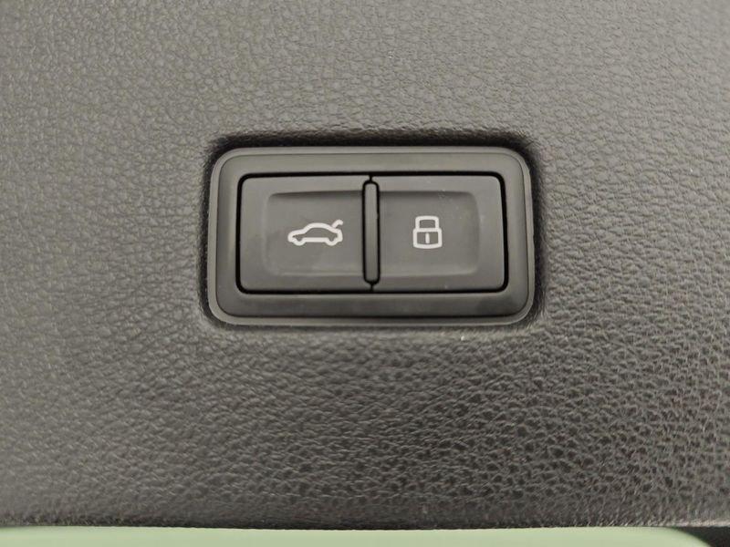 Audi Q8 50 TDI 286 CV quattro tiptronic Sport