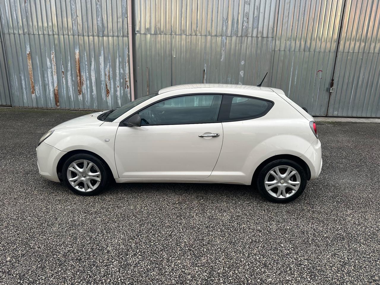 Alfa Romeo MiTo 1.3 JTDm-2 95 CV S&S Distinctive