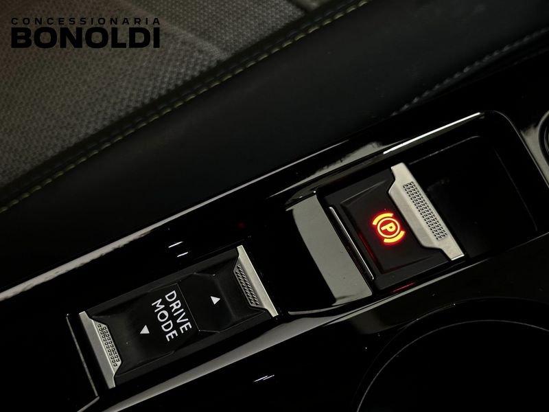 Peugeot 2008 motore elettrico 136 CV GT Pack