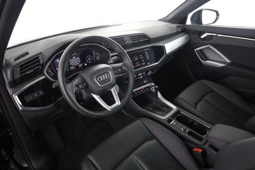 AUDI Q3 Q3 40 TDI quattro S tronic Identity Black