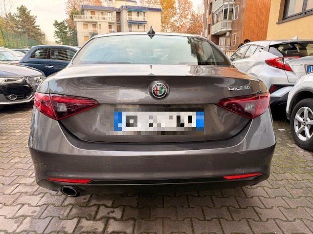 ALFA ROMEO Giulia 2.2 Turbodiesel 160 CV AT8 Business