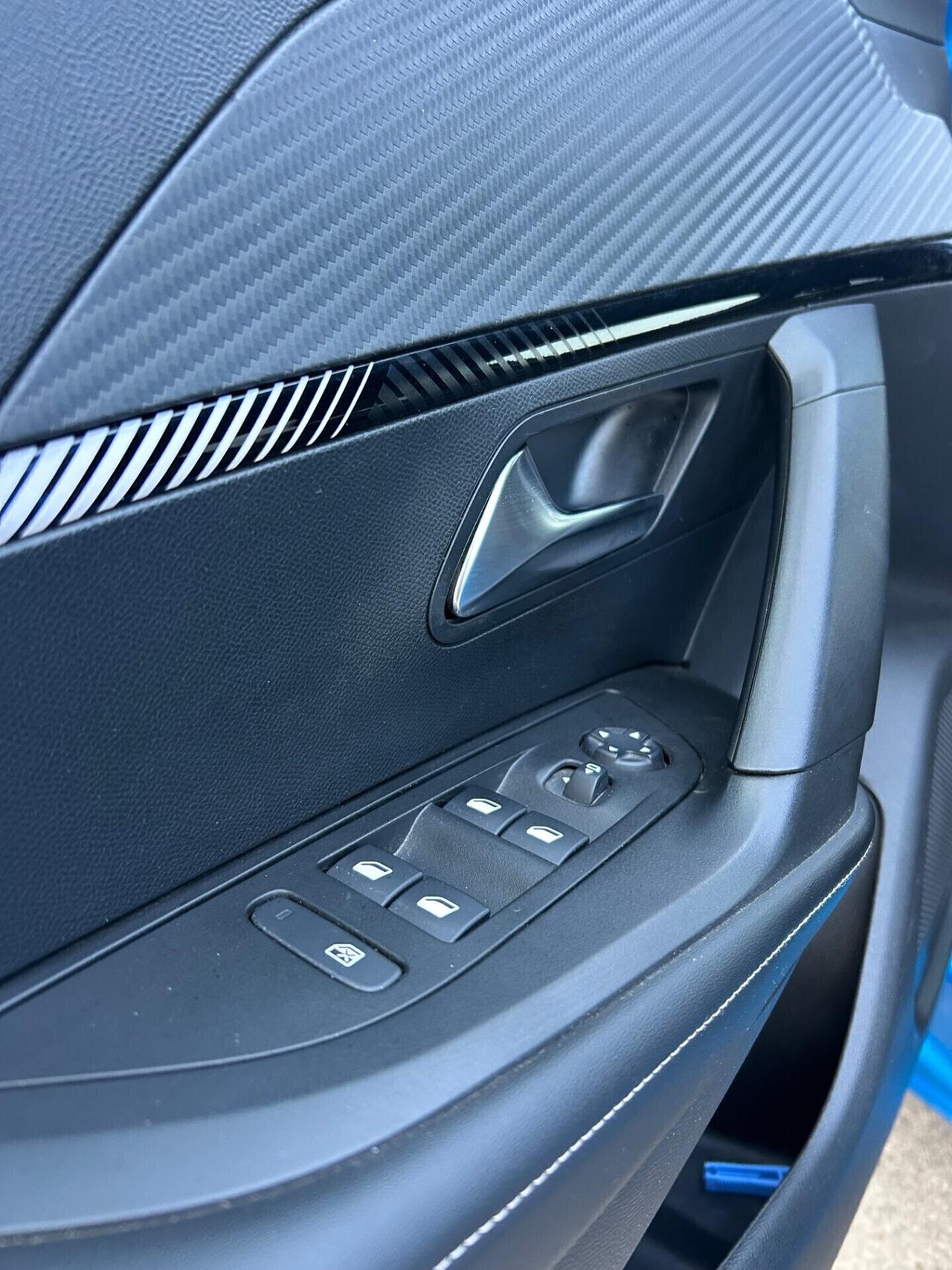 Peugeot 2008 BlueHDi 130 EAT8 GT - 2023 PROMO ALL INCLUSIVE