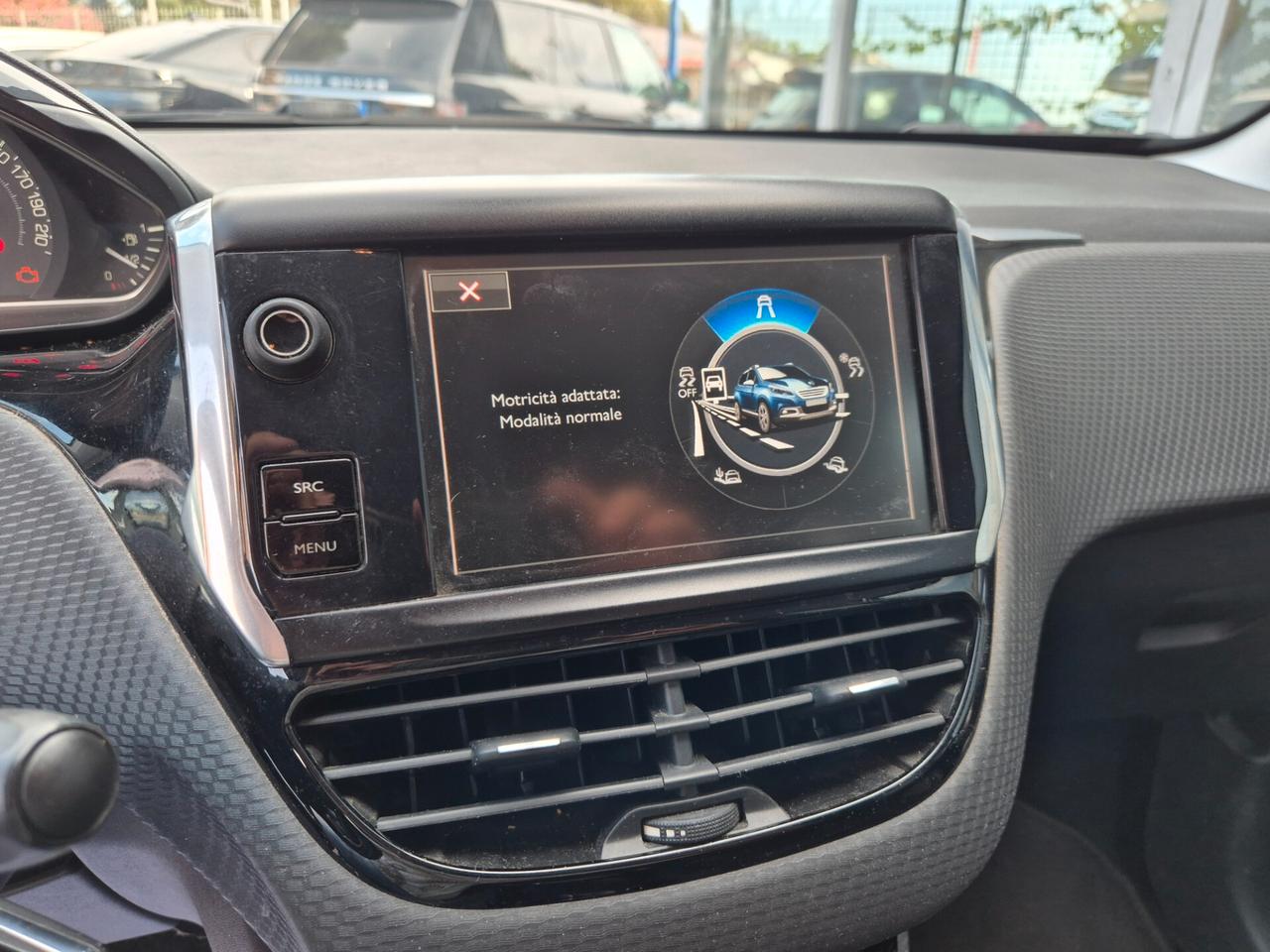 Peugeot 2008 BlueHDi 100 Allure