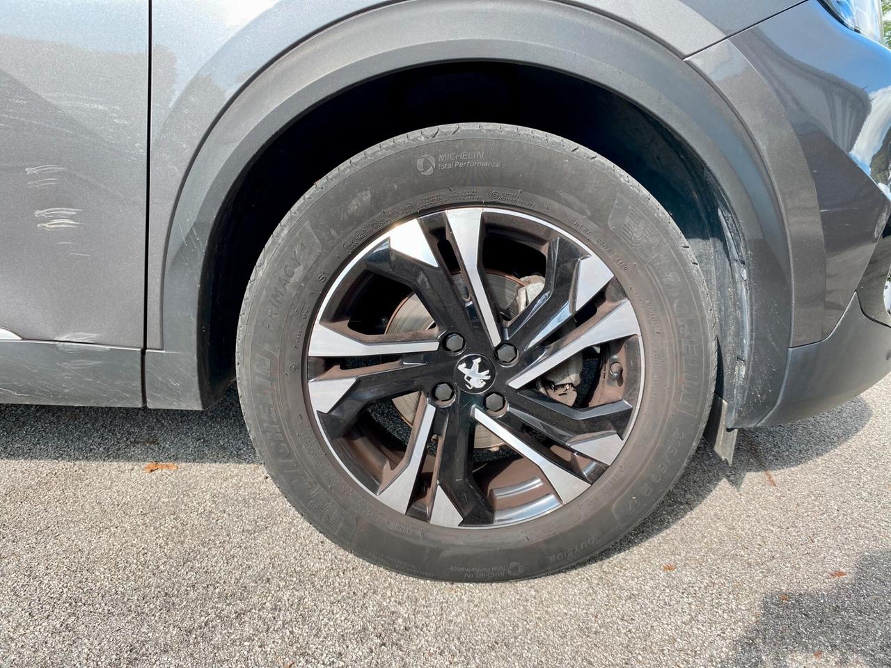 Peugeot 2008 1.2 puretech Active Pack 130cv CINGHIA SOSTITUITA