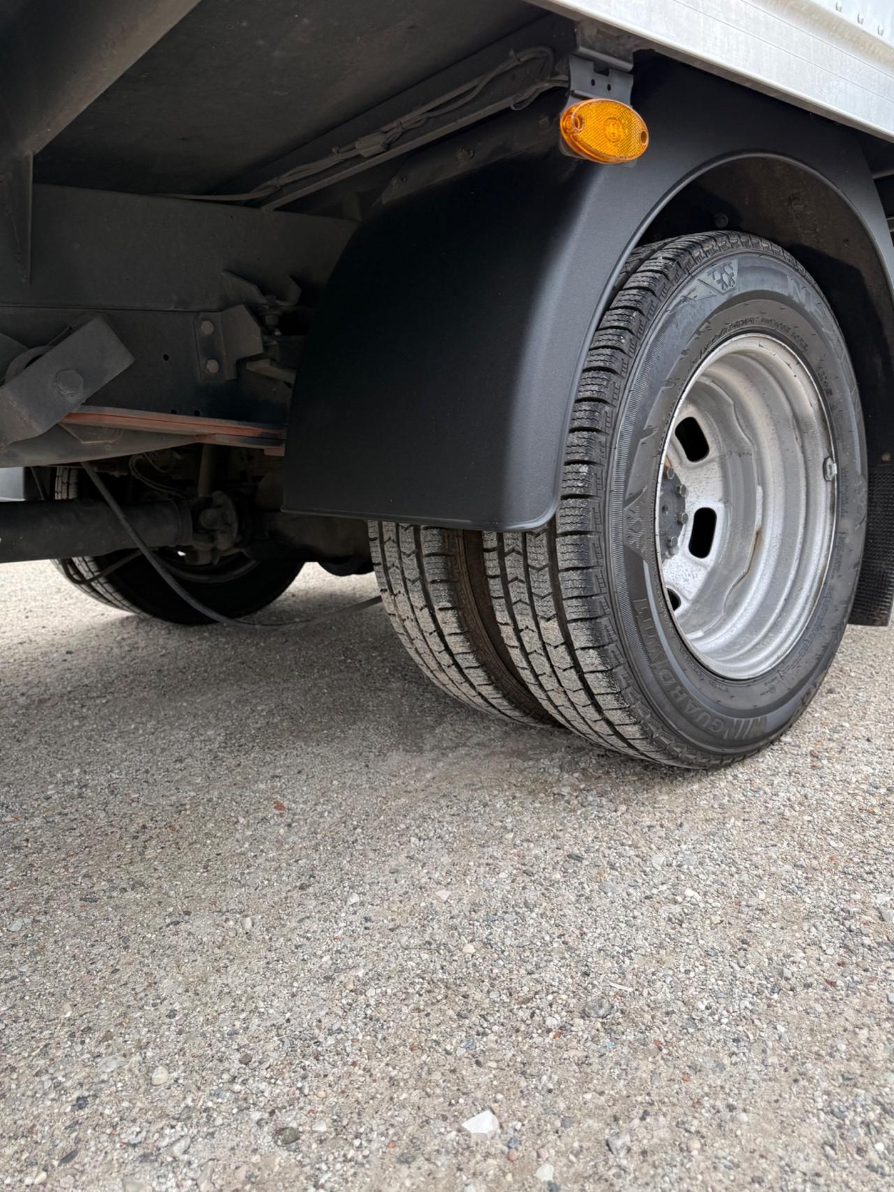 Iveco daily 35/140 sponda idraulica