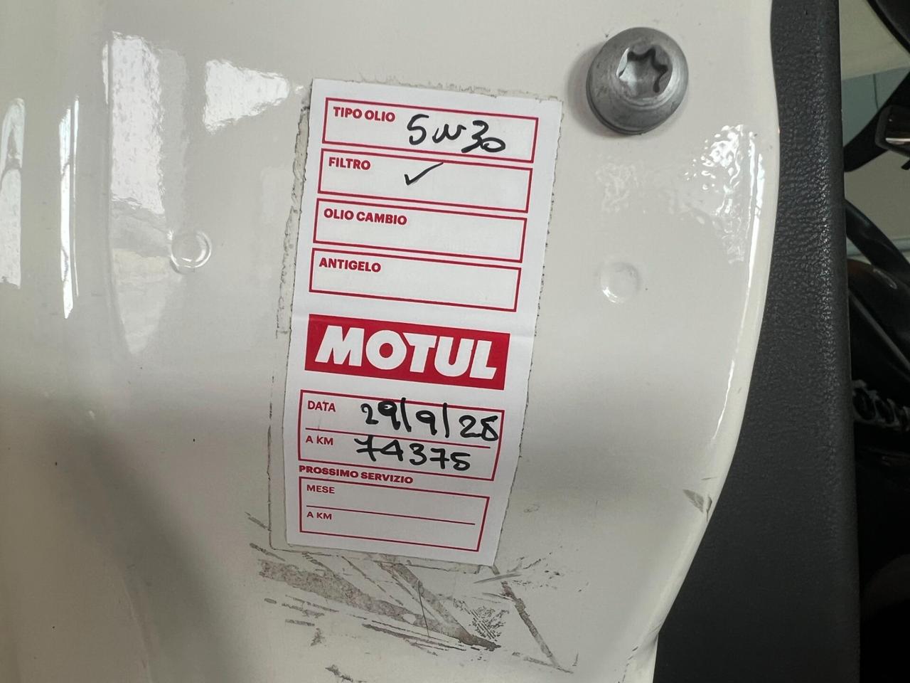 Lancia Ypsilon 1.2 69 CV 5 porte Gold KM 76.638 OK NEOPATENTATI