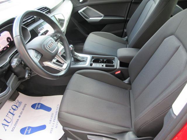 AUDI Q3 35 TDI S tronic Business Advanced