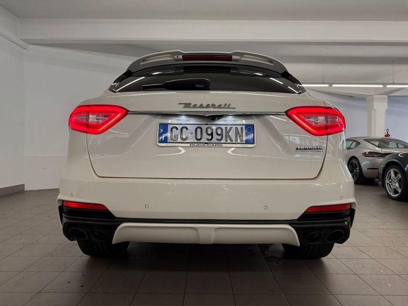 Maserati Levante V8 580 CV AWD Trofeo