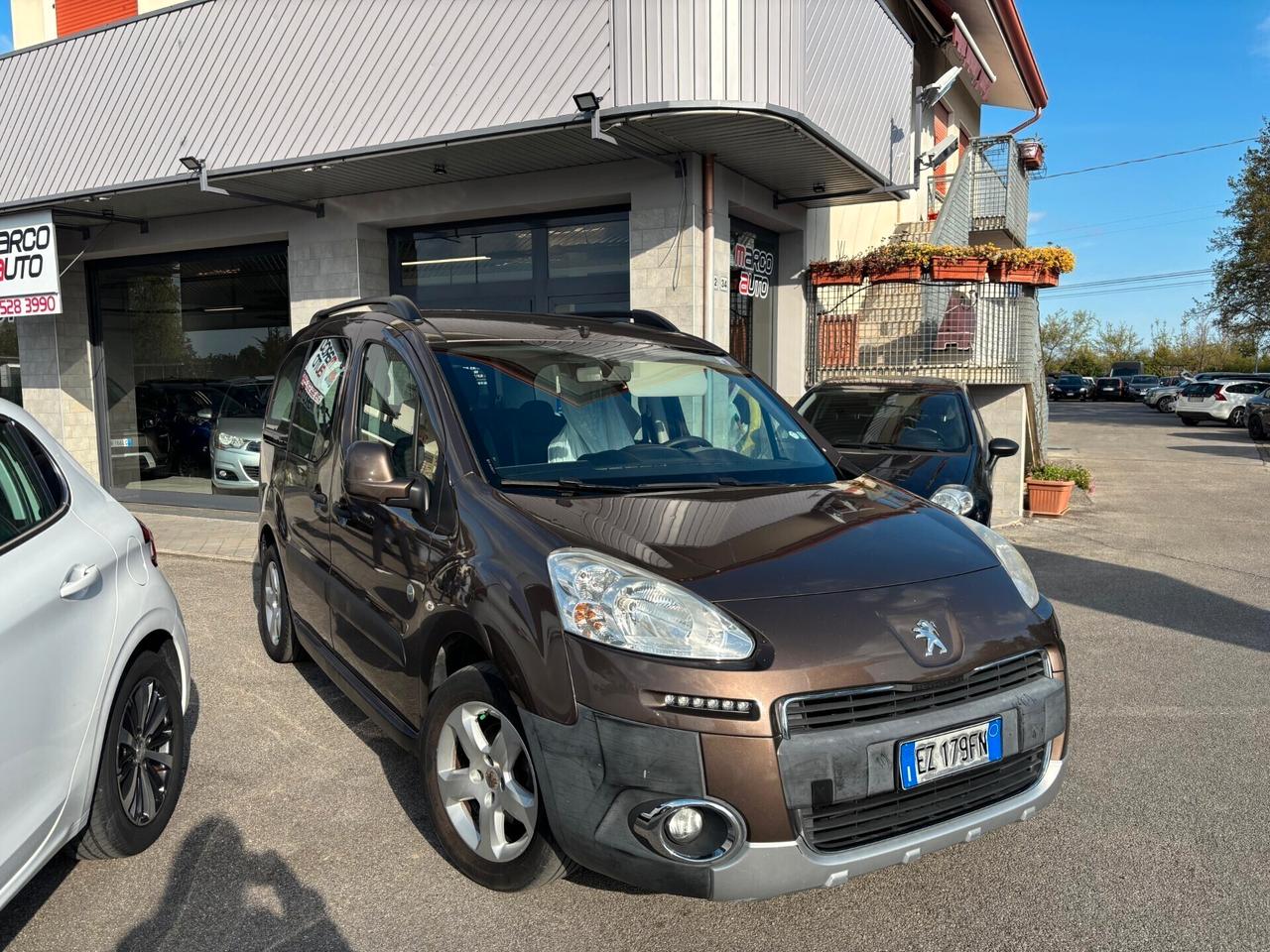Peugeot Partner 1.6 Diesel 7 posti Neopatentati