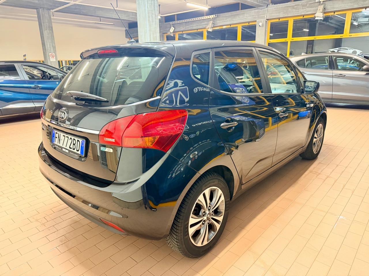 Kia Venga 1.4 benz / GPL 90cv Neopat E6