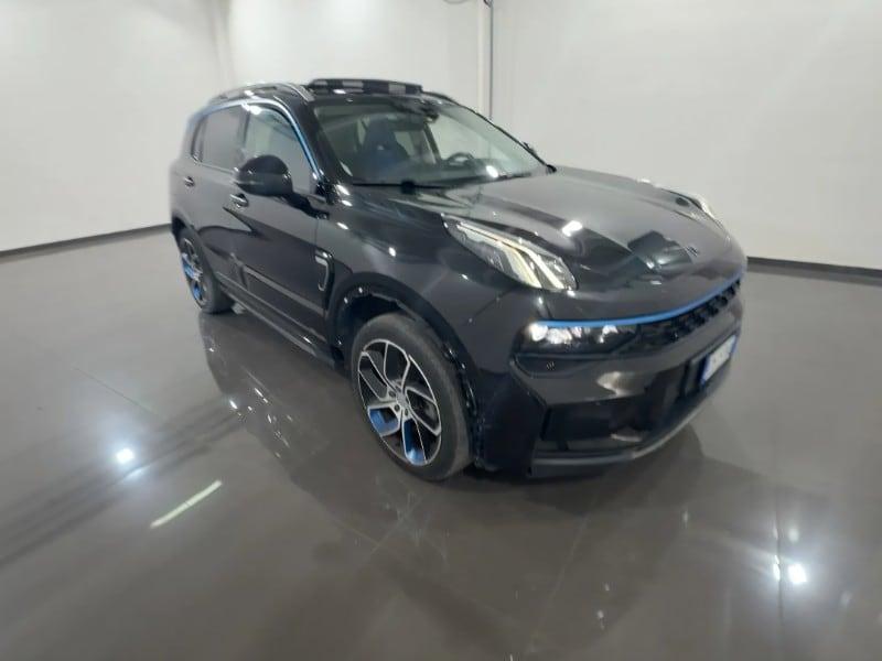 LYNK&CO 01 01 PHEV