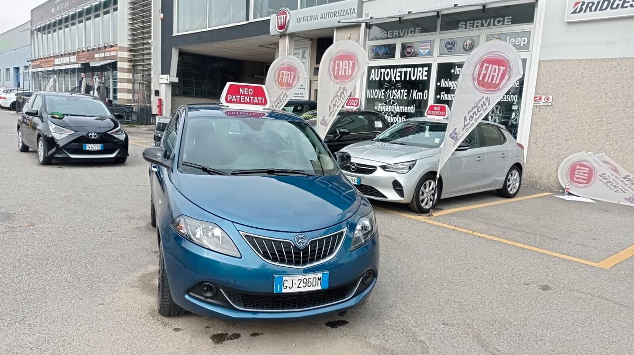 Lancia Ypsilon 1.0 FireFly 5 porte S&S Hybrid Silver Plus