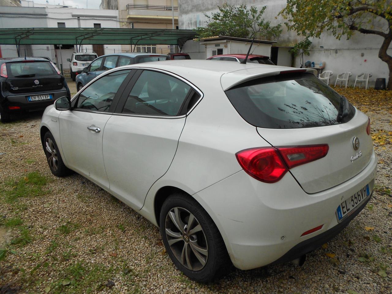 Alfa Romeo Giulietta 1.6 JTDm-2 105 CV Distinctive