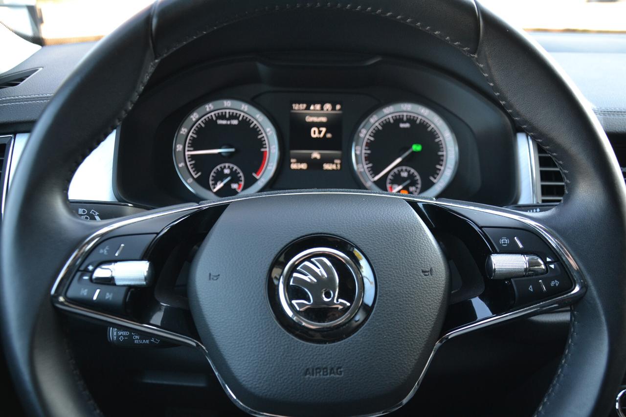 Skoda Kodiaq 2.0 TDI 150 EXECUTIVE 7POSTI AUT.+NAV+LED+RCAM+PDC