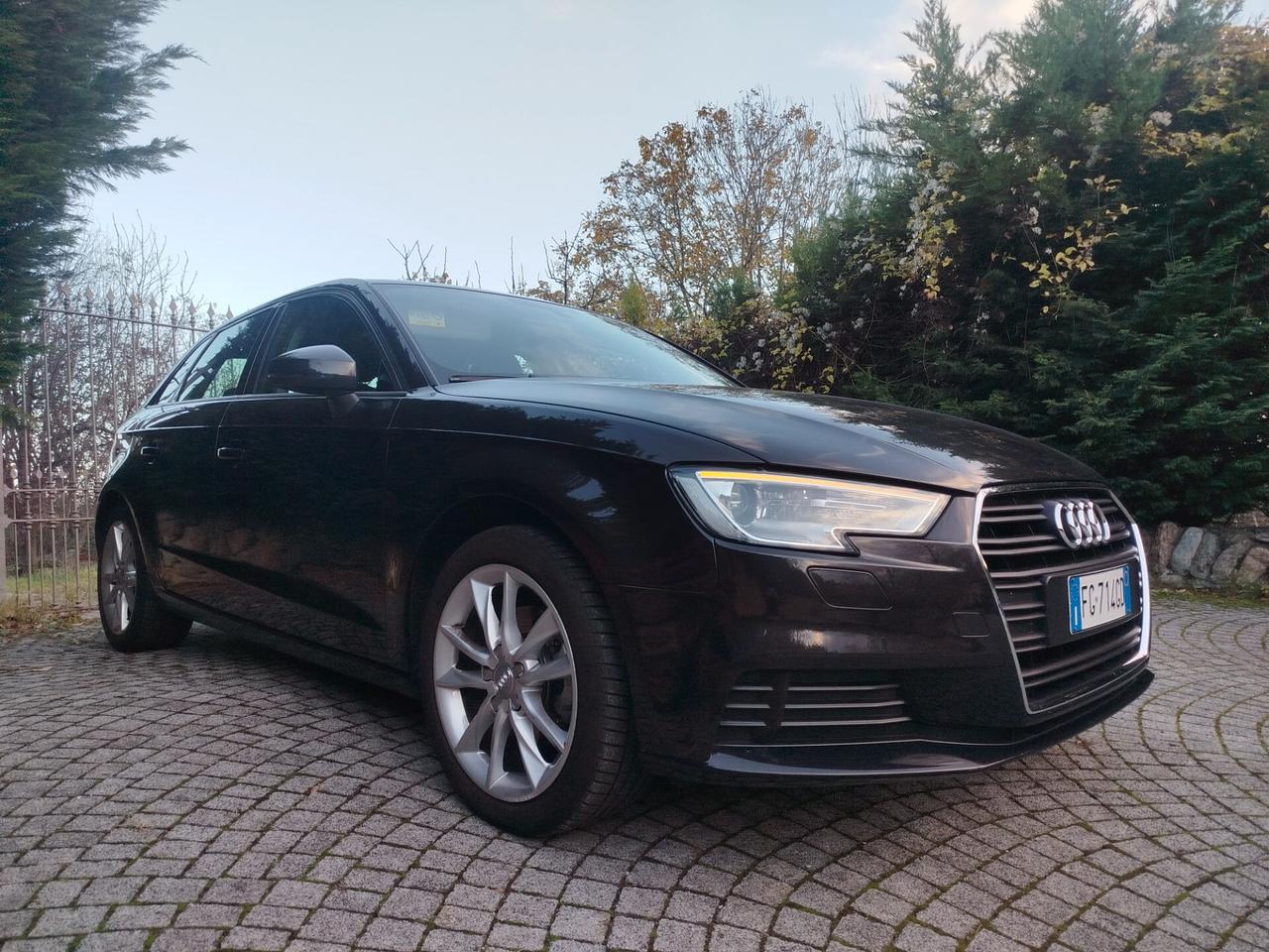 Audi A3 Sedan 1.6 TDI 116 CV Sport