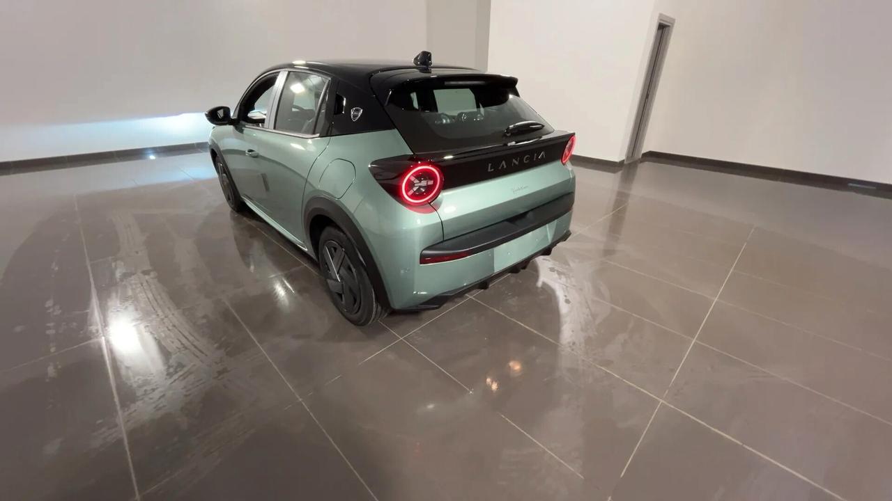 NUOVA Lancia Ypsilon Hybrid e-DCT